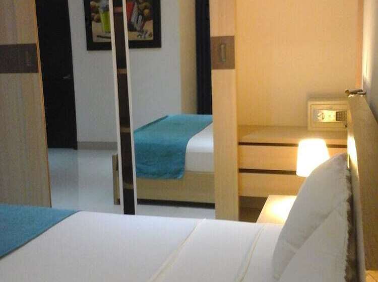 호텔 Campestre El Cisne