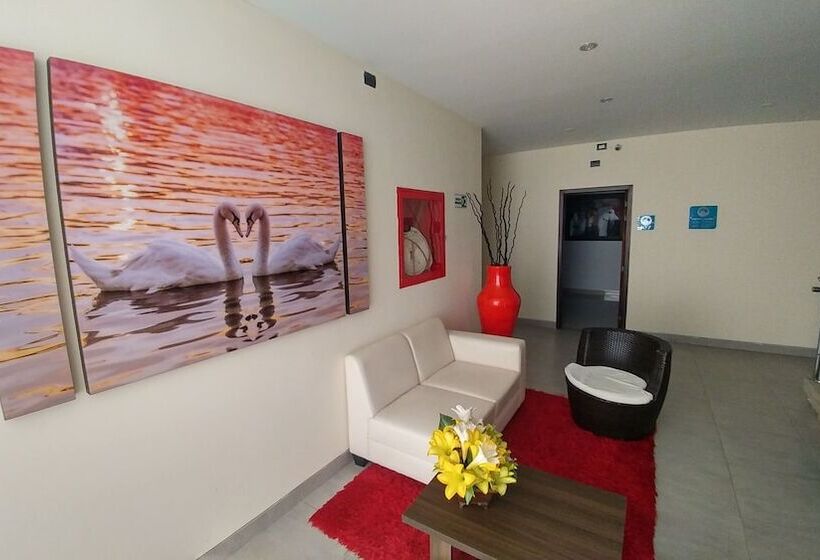 호텔 Campestre El Cisne