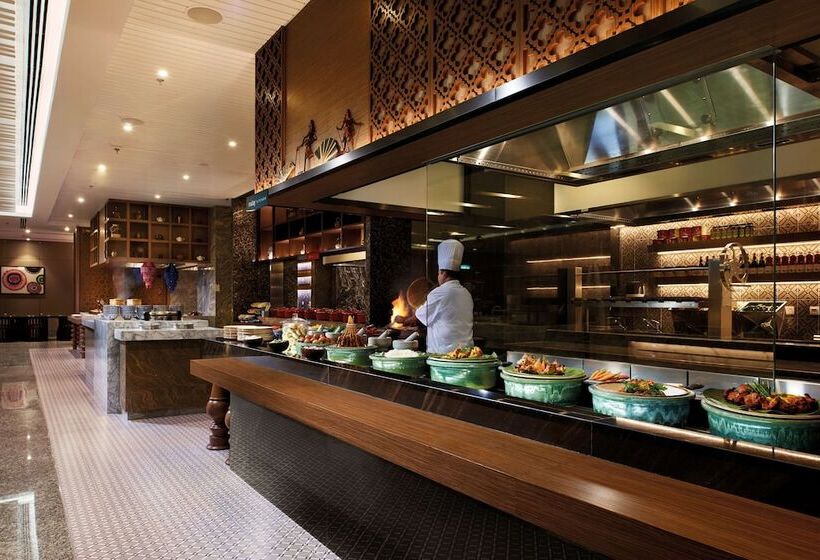 هتل Doubletree By Hilton Shah Alam I City