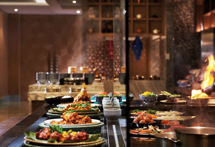 هتل Doubletree By Hilton Shah Alam I City