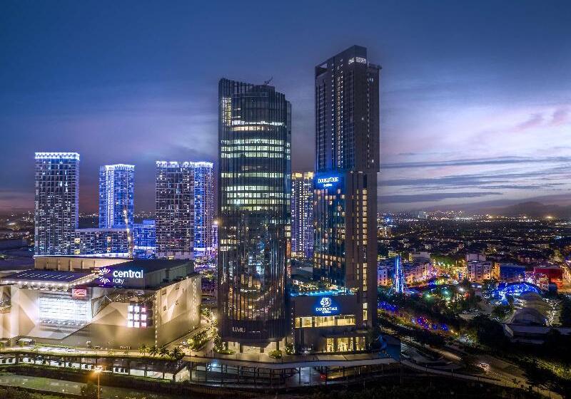 בית מלון כפרי Doubletree By Hilton Shah Alam I City