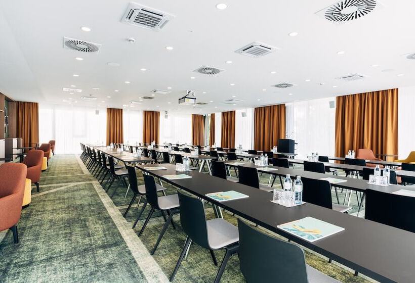 Отель Galántha