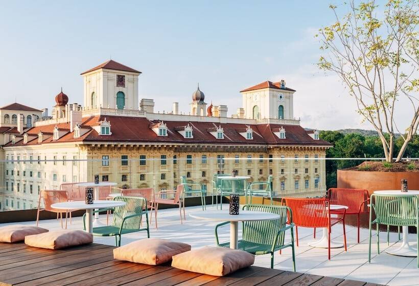 Отель Galántha