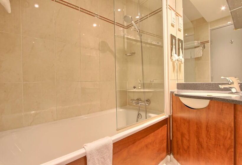 호텔 Kyriad Paris Saint Ouen