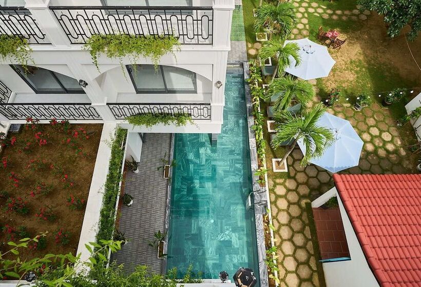 هتل Legend Oasis Boutique Hoi An