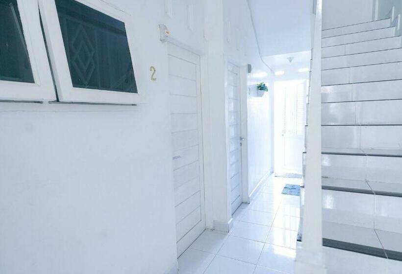 בית מלון כפרי Reddoorz Near Pantai Pandan Sibolga