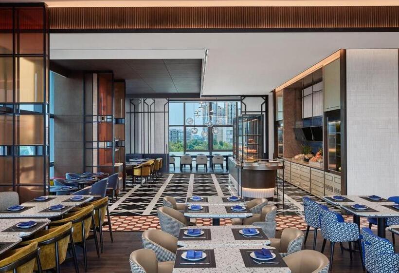 هتل Sheraton Chengdu Pidu