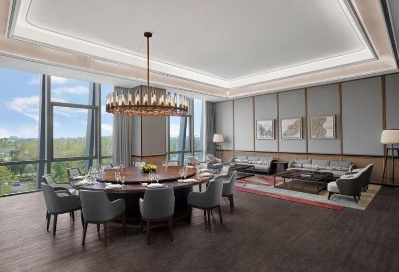 هتل Sheraton Chengdu Pidu