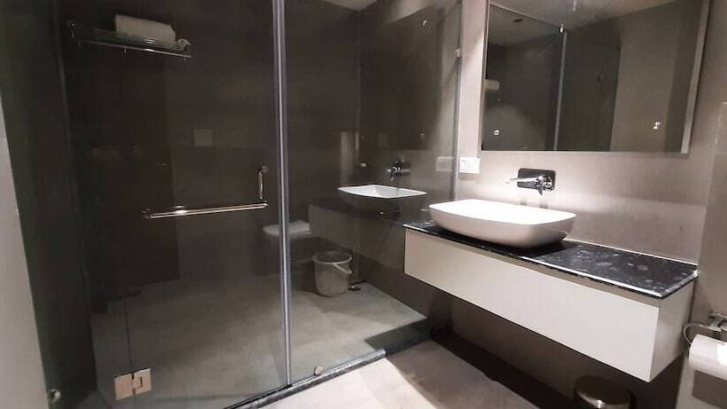 Sparsh Hotel & Resort By Spree