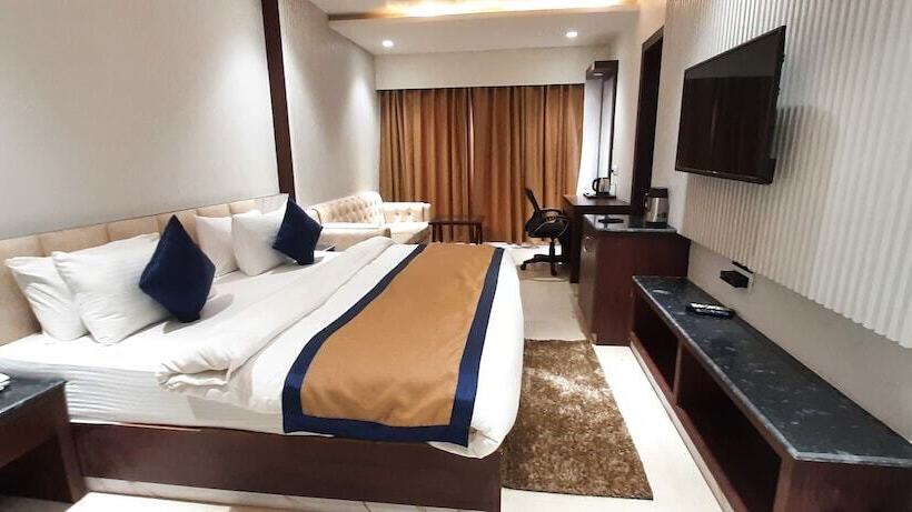 Sparsh Hotel & Resort By Spree