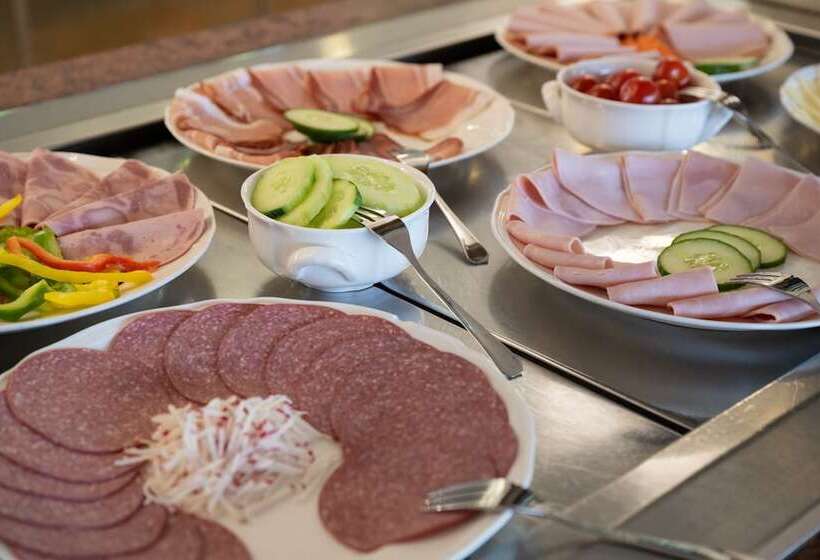 Отель Sportcampus Saar