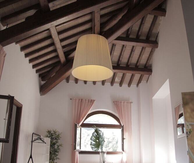 Ht Castello Di Campolongo