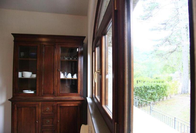 Ht Castello Di Campolongo