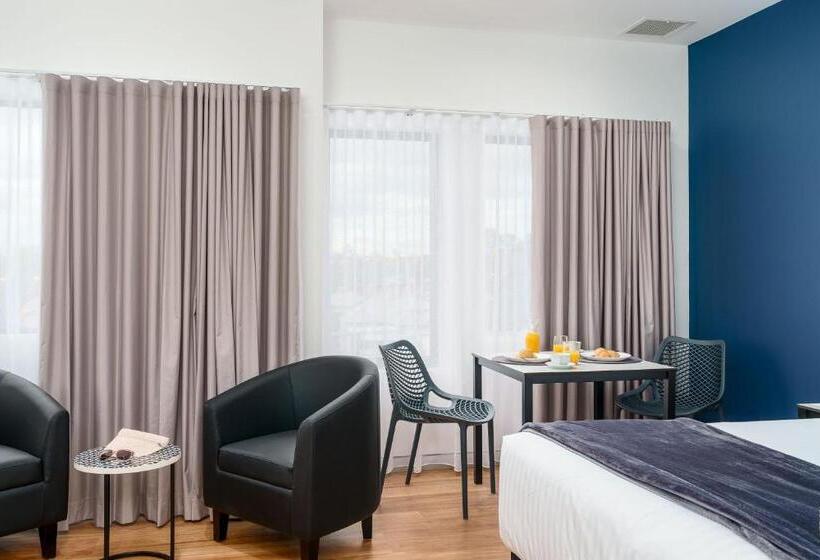 Hunter Studios   Maitland