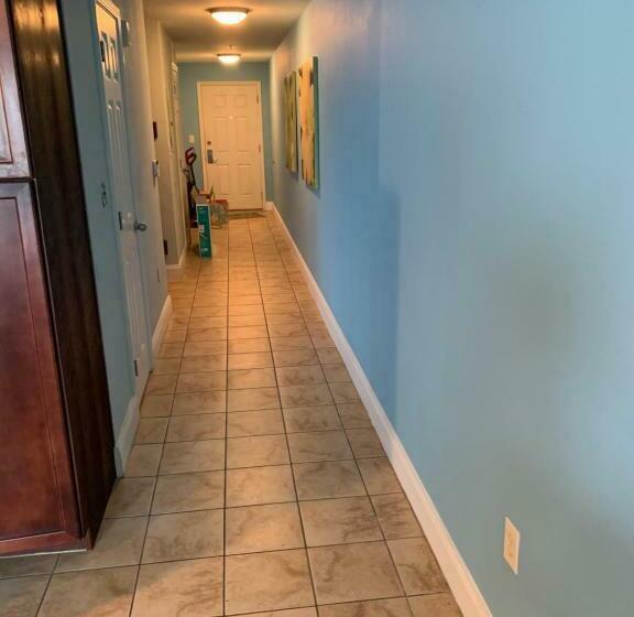 1717 Laketown Wharf 1 King Bedroom, 2 Bath