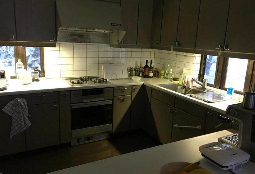 Myoko Woodland Lodge