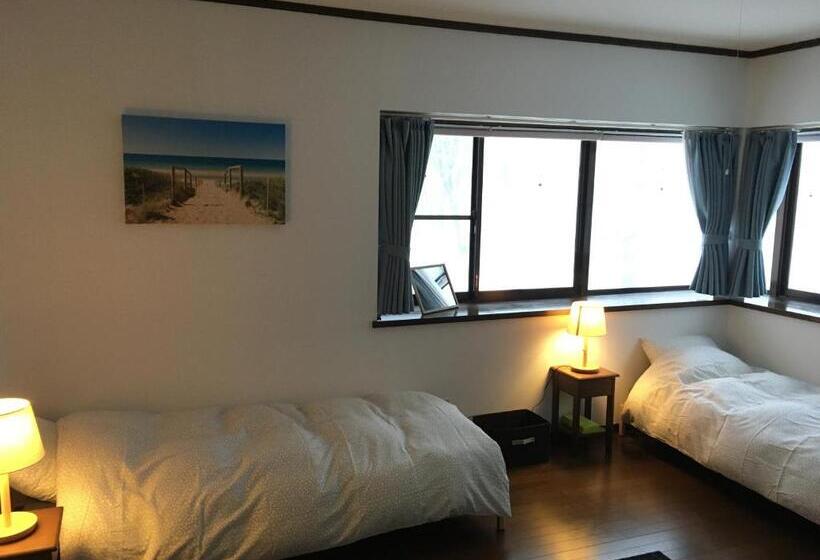 Myoko Woodland Lodge