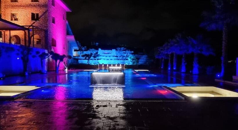 استراحتگاه Al Balhara Suite & Spa
