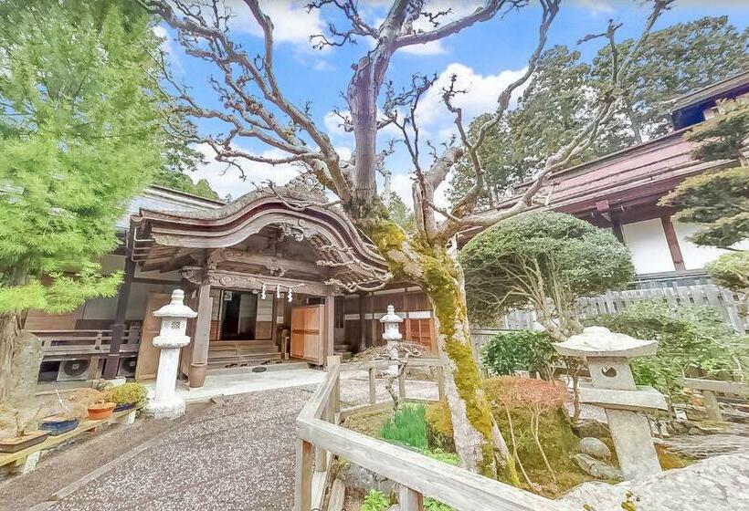 ريوكان 高野山 宿坊 大明王院 Koyasan Shukubo Daimyououin