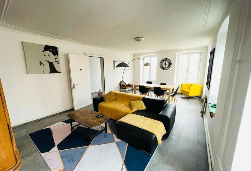 The 5 Continents   All 3 Floors By Stay Swiss