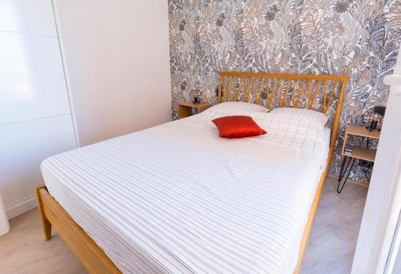 Villa Renaissance Monaco 2 Pieces Parking