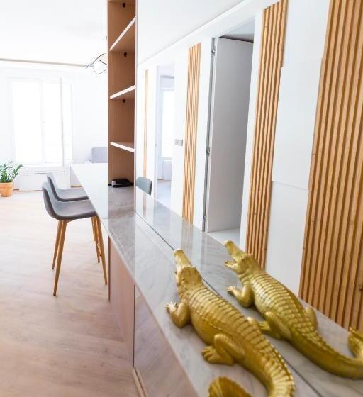 Villa Renaissance Monaco 2 Pieces Parking