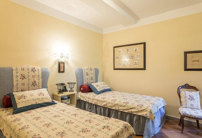 Villa Rinaldi 6, Emma Villas