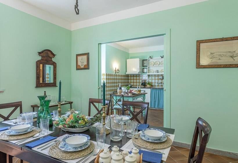 Villa Rinaldi 6, Emma Villas