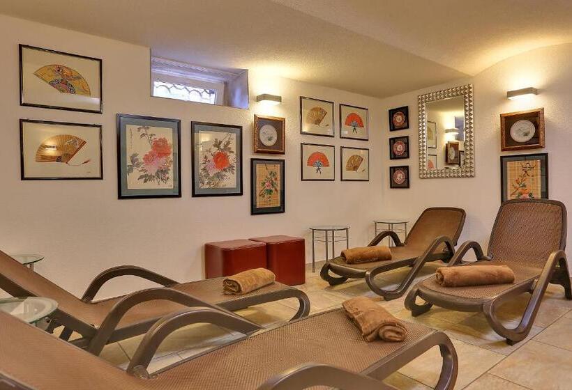 Active & Wellness Hotel Subterra