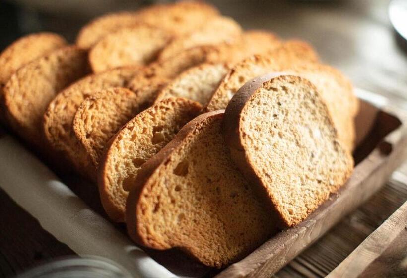 Aquapetra Resort & Spa