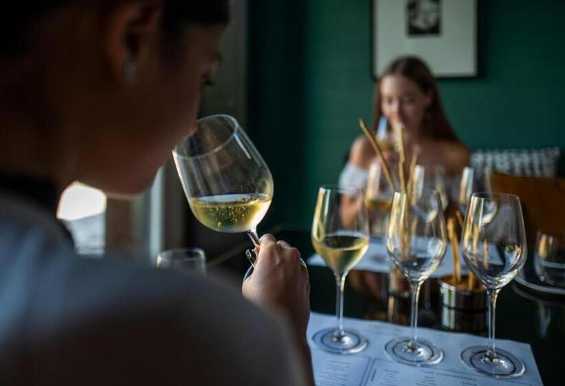 Aquapetra Resort & Spa