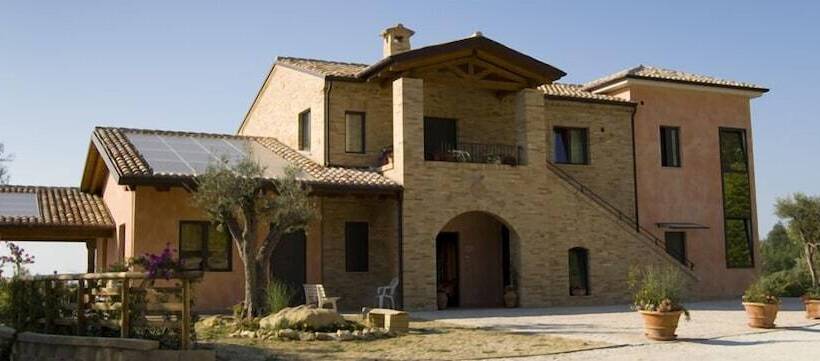 مبيت وإفطار Agriturismo Il Falco