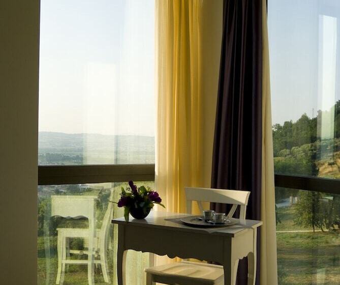 مبيت وإفطار Agriturismo Il Falco
