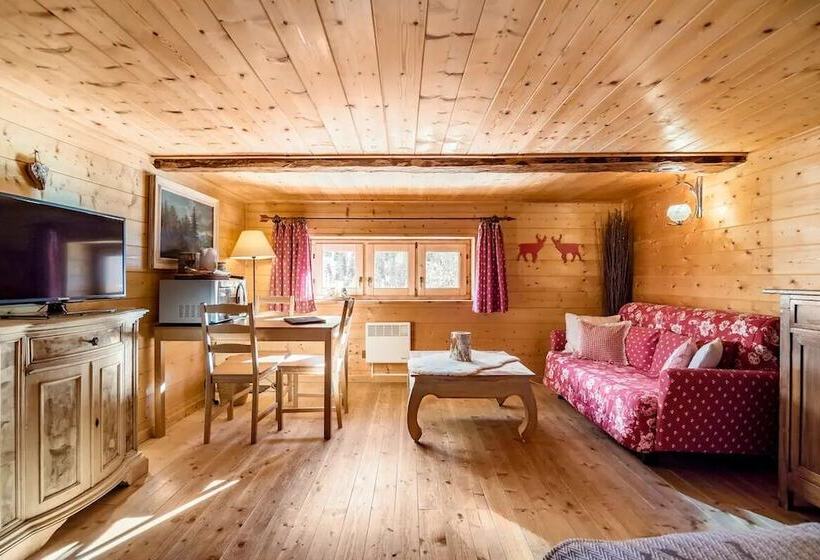 צימר Chalet Dei Fiori   & Apartment