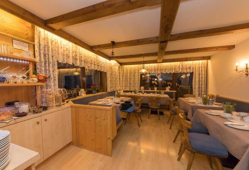 Bed and Breakfast Pension Hauser