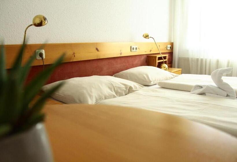 צימר Pension Müller Gartner