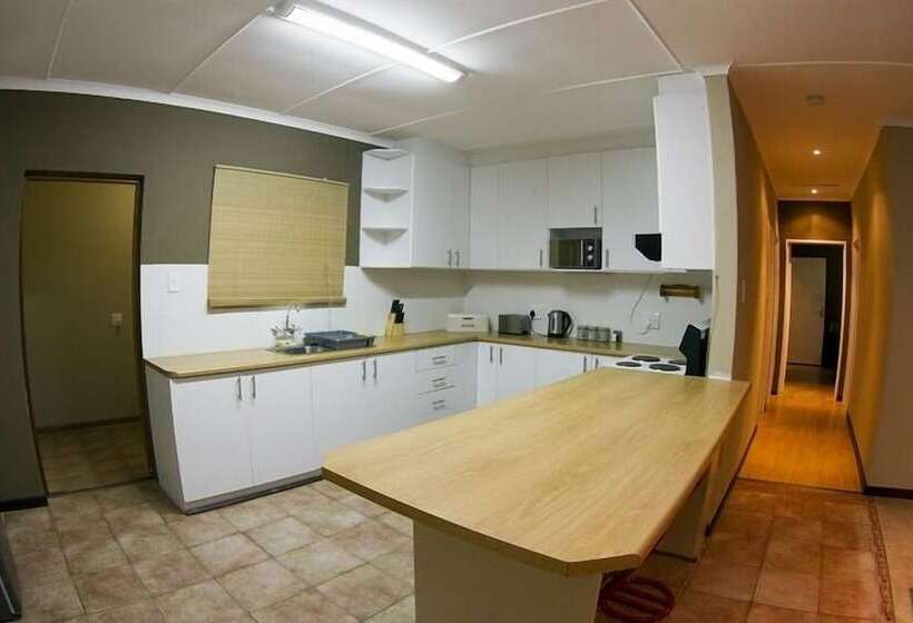 مبيت وإفطار The Roundhouse