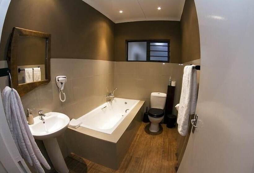 مبيت وإفطار The Roundhouse