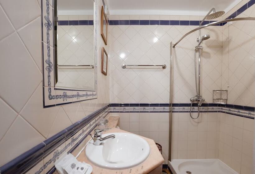 Casa De S. Thiago De Obidos