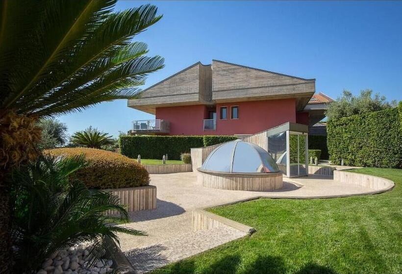 Catania Hills Residence