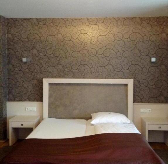 Gasthof & Hotel Wolfsegger