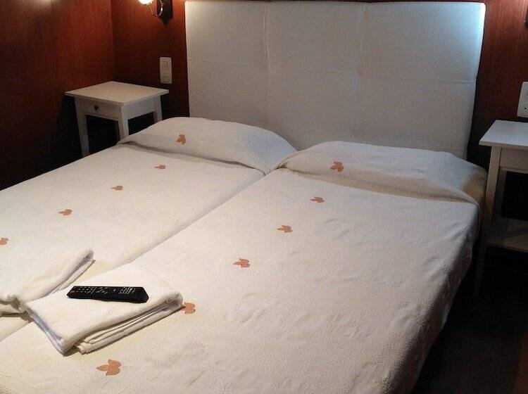 Hostal Porta De Nuria