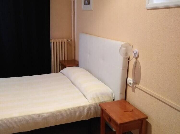 Hostal Porta De Nuria