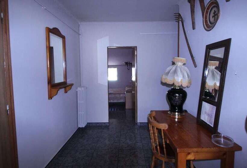 Hostal Porta De Nuria