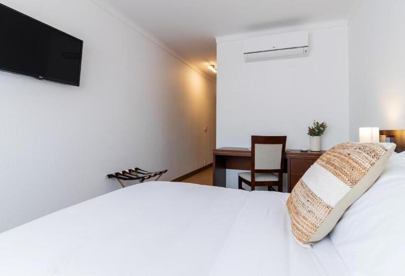 Отель Albergaria Quim Barreiros