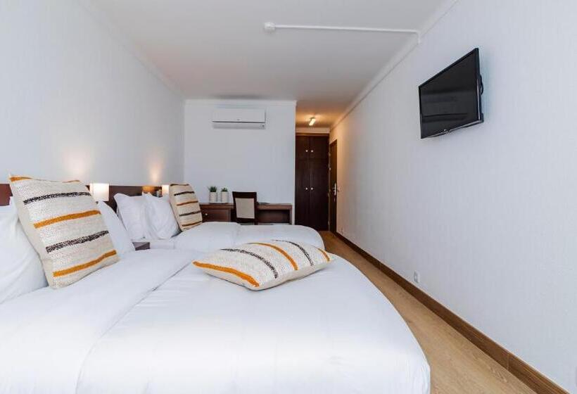 Отель Albergaria Quim Barreiros