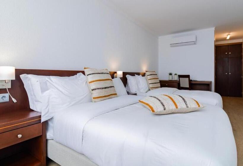 Отель Albergaria Quim Barreiros