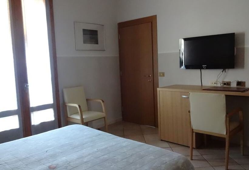 בית מלון כפרי Albergo Giulia Gonzaga