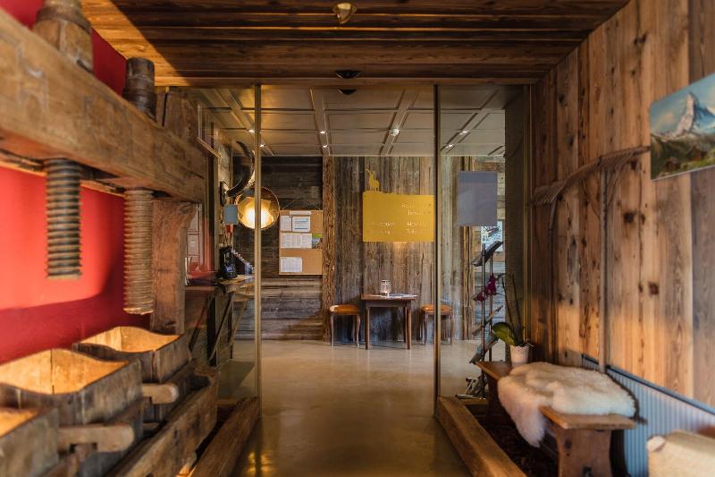 בית מלון כפרי Alpenblick Weggis   Panorama & Alpen Chic