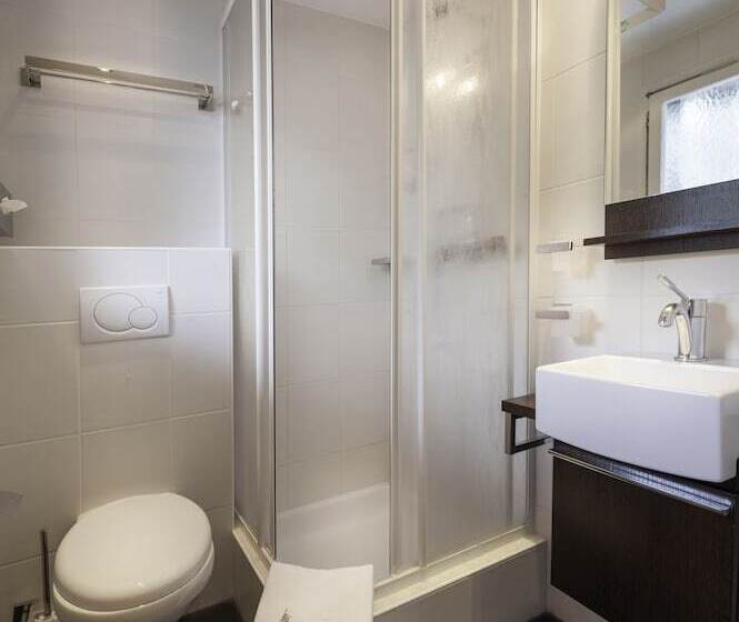 בית מלון כפרי Arthaus